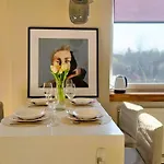 Apartstars - Raginisa #1