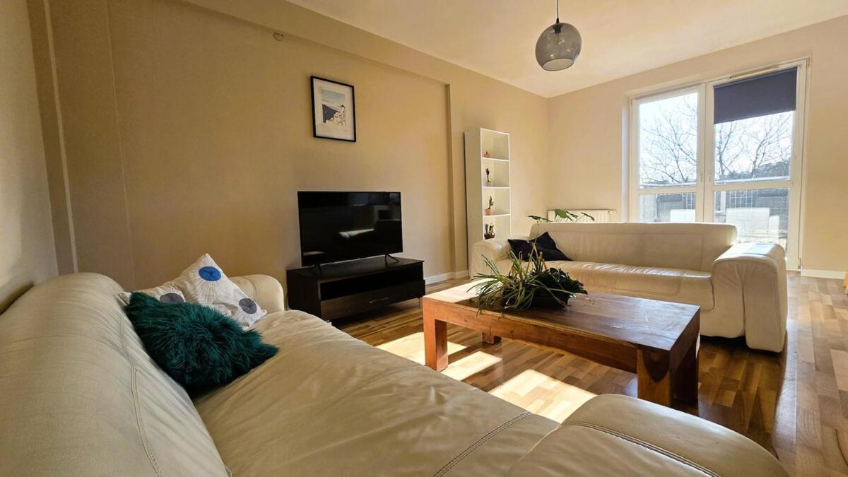 Apartstars - Raginisa #1 Apartament *